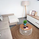 Salva Reina شقة