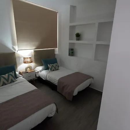 Salva Reina 公寓 *