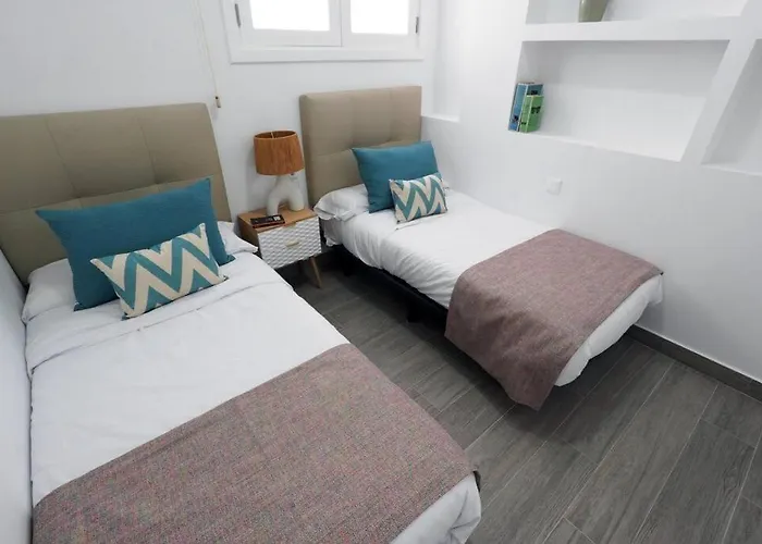 Salva Reina Apartman *